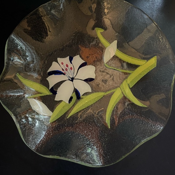 Sydenstricker Glass 9” Scalloped Art Glass Plate MOTHER’S DAY Pressed Floral - Picture 6 of 6